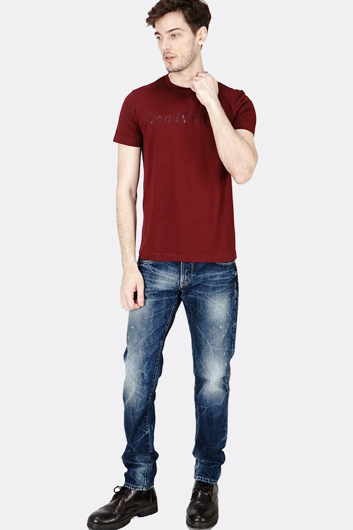 T-Shirt Lengan Pendek Travisline Maroon - Image 2