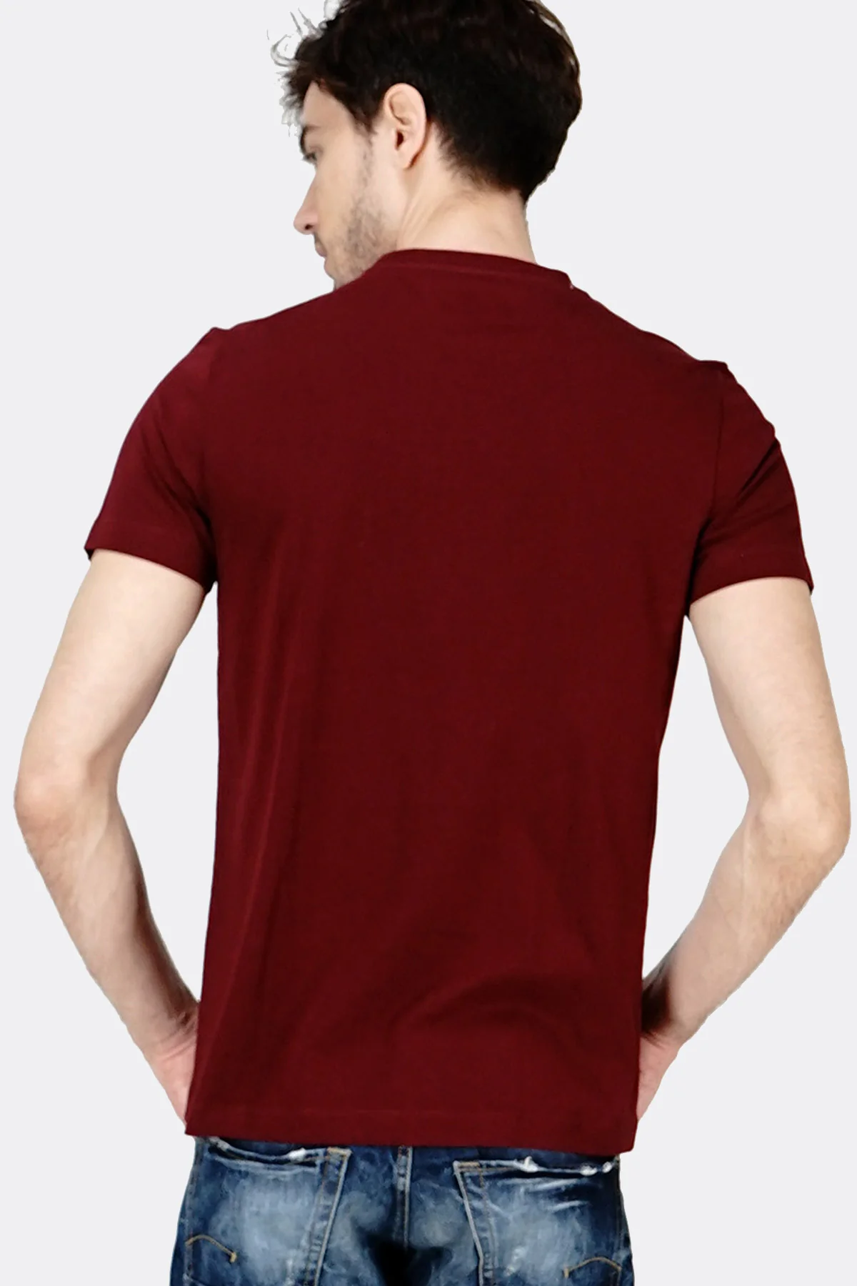 T-Shirt Lengan Pendek Travisline Maroon - Image 4