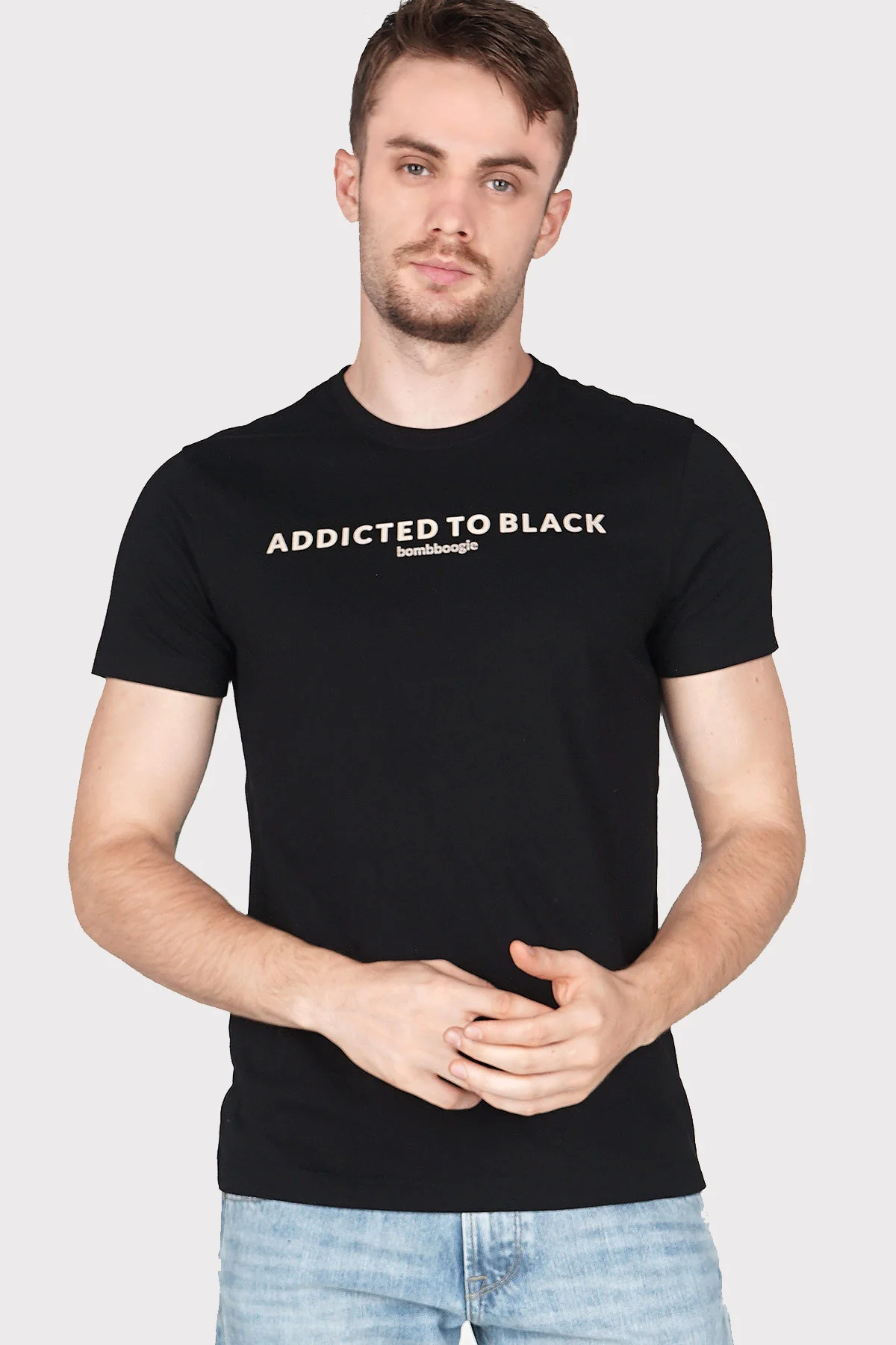 T-Shirt Lengan Pendek Caustic Black