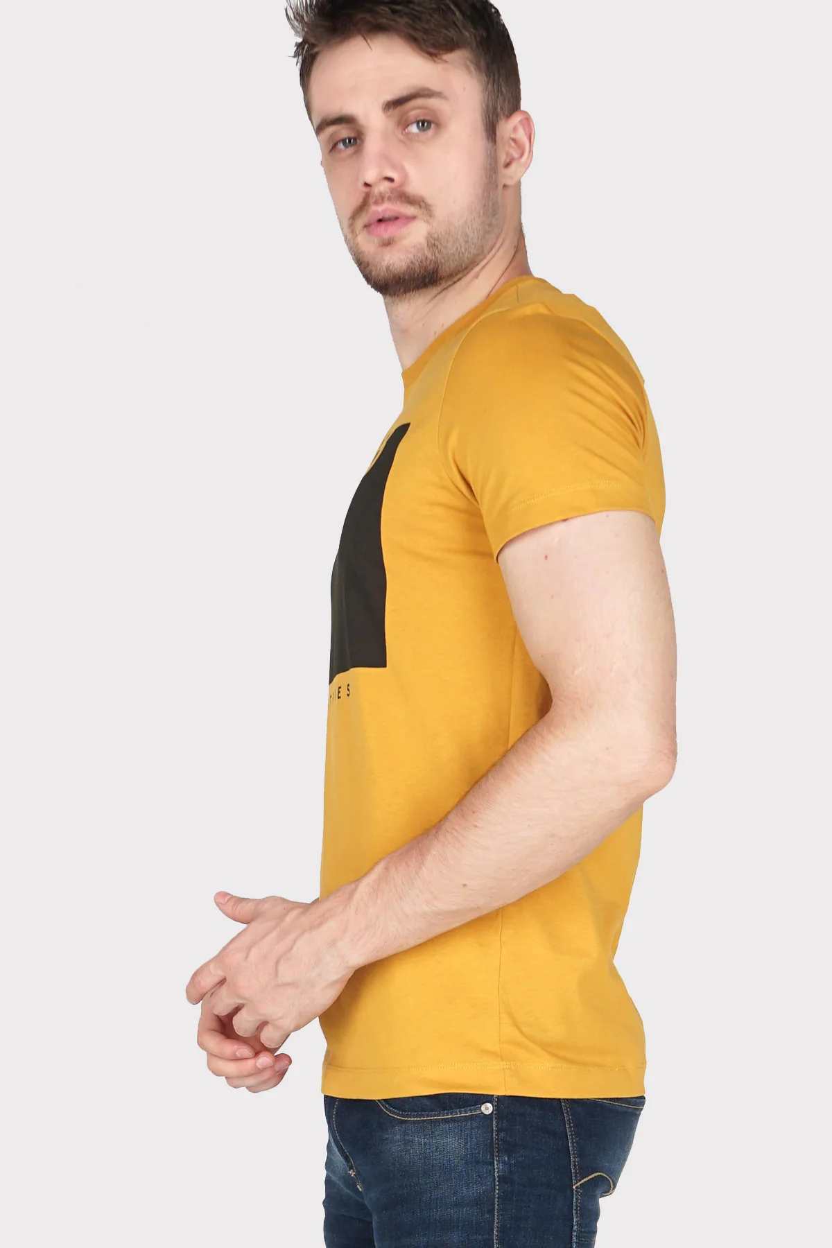 T-Shirt Lengan Pendek Conifer Mustard - Image 2
