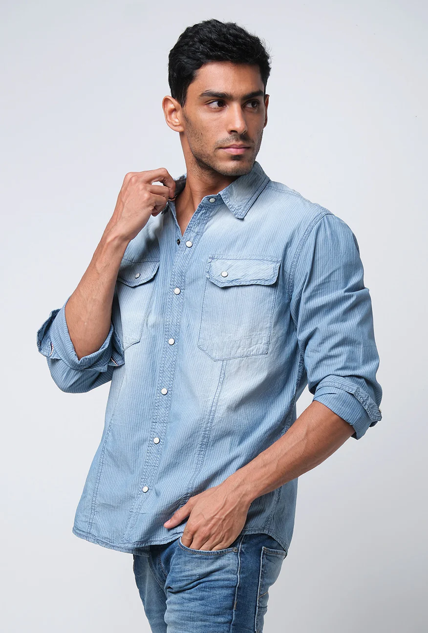 Kemeja Lengan Panjang Eraser Chambray Medium Light Blue - Image 2