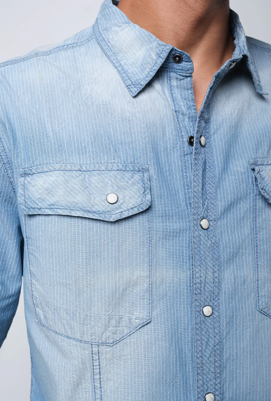 Kemeja Lengan Panjang Eraser Chambray Medium Light Blue - Image 5