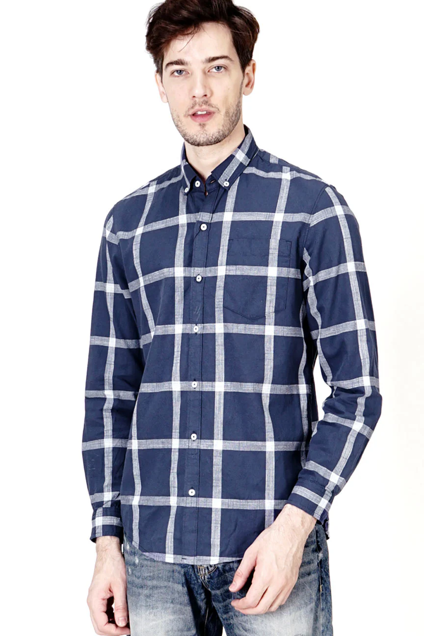 Kemeja Lengan Panjang Regular Hazard Navy White
