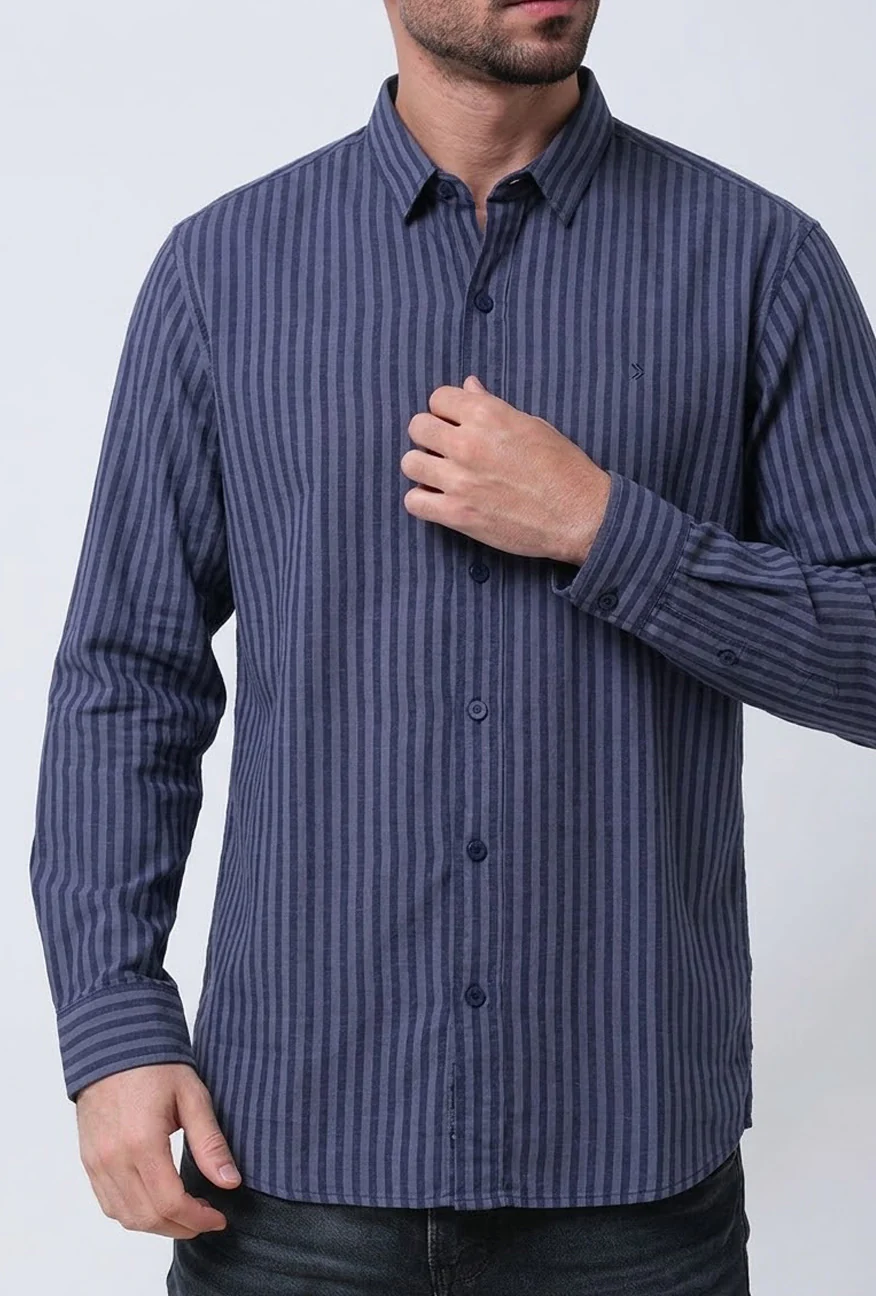 Kemeja Lengan Panjang Regular Megan Navy Grey - Image 2