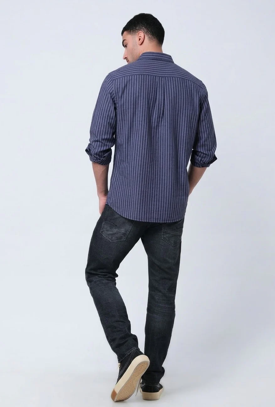 Kemeja Lengan Panjang Regular Megan Navy Grey - Image 3