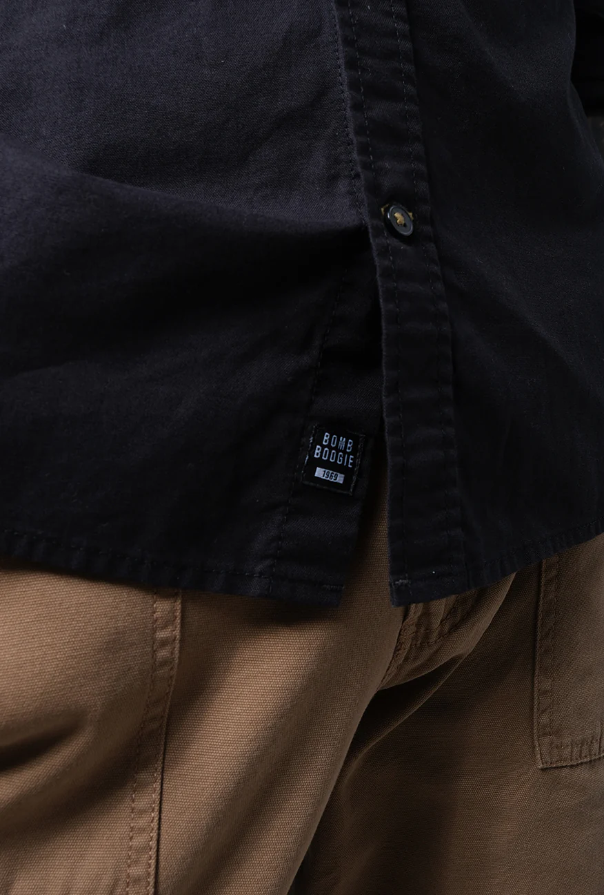 Kemeja Lengan Panjang Regular Sydow Black - Image 3