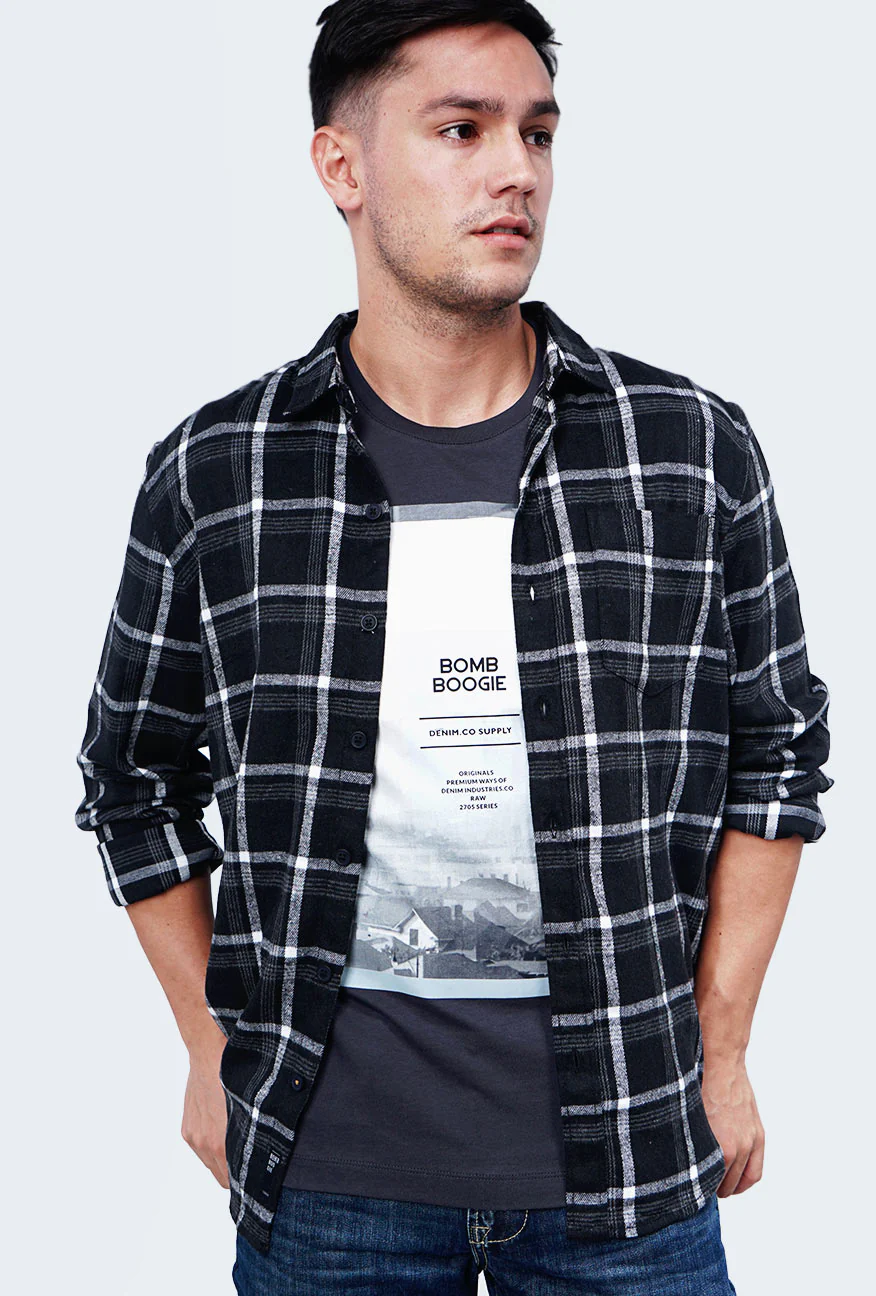 Kemeja Flanel Moses Black Grey - Image 4