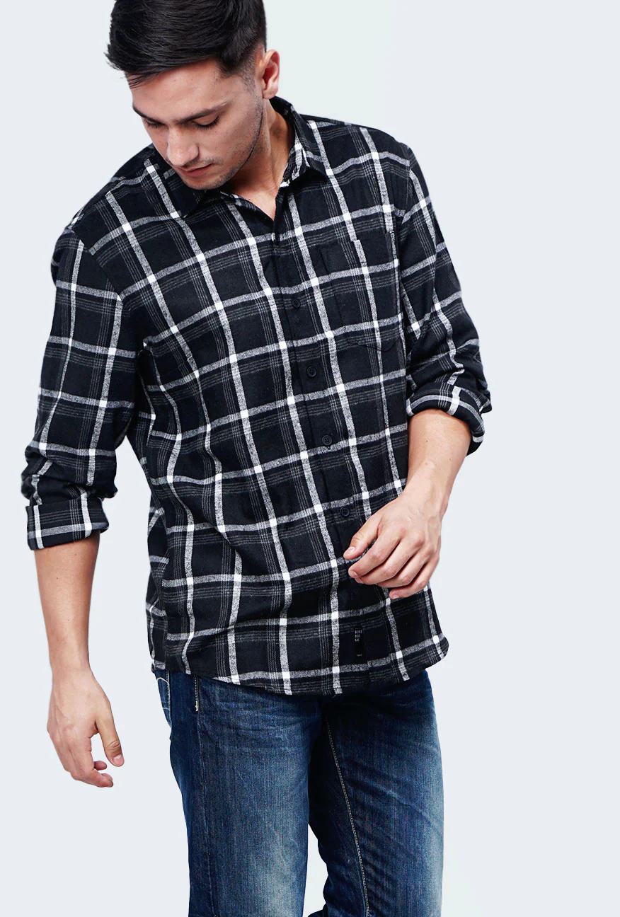 Kemeja Flanel Moses Black Grey - Image 6