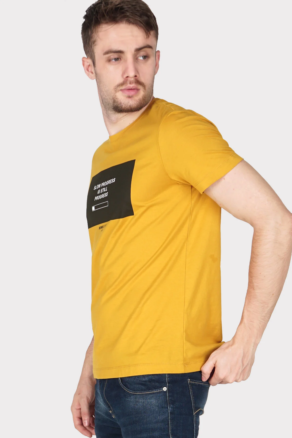 T-Shirt Lengan Pendek Slowbar Mustard - Image 3