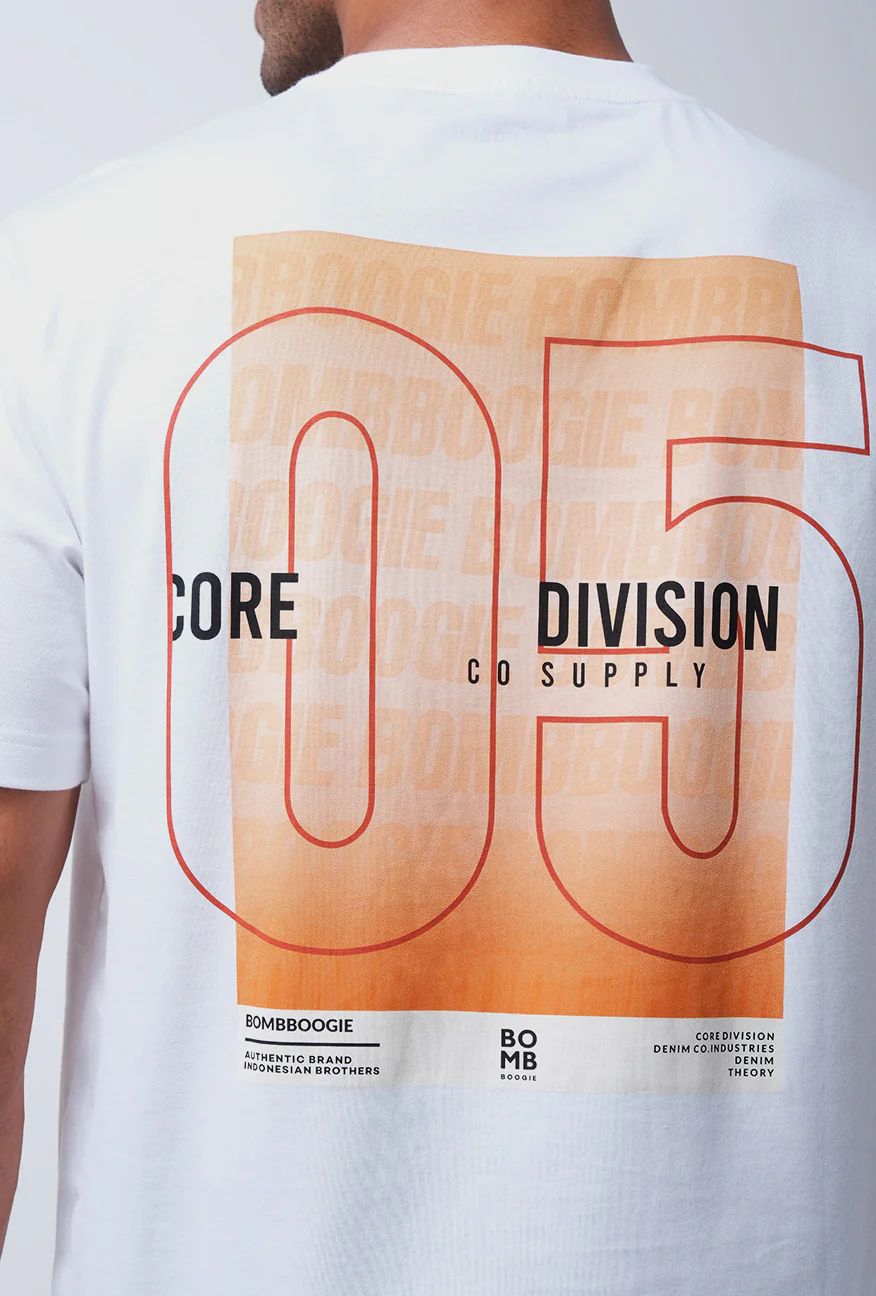 T-Shirt Lengan Pendek Bradle Regular Offwhite - Image 5