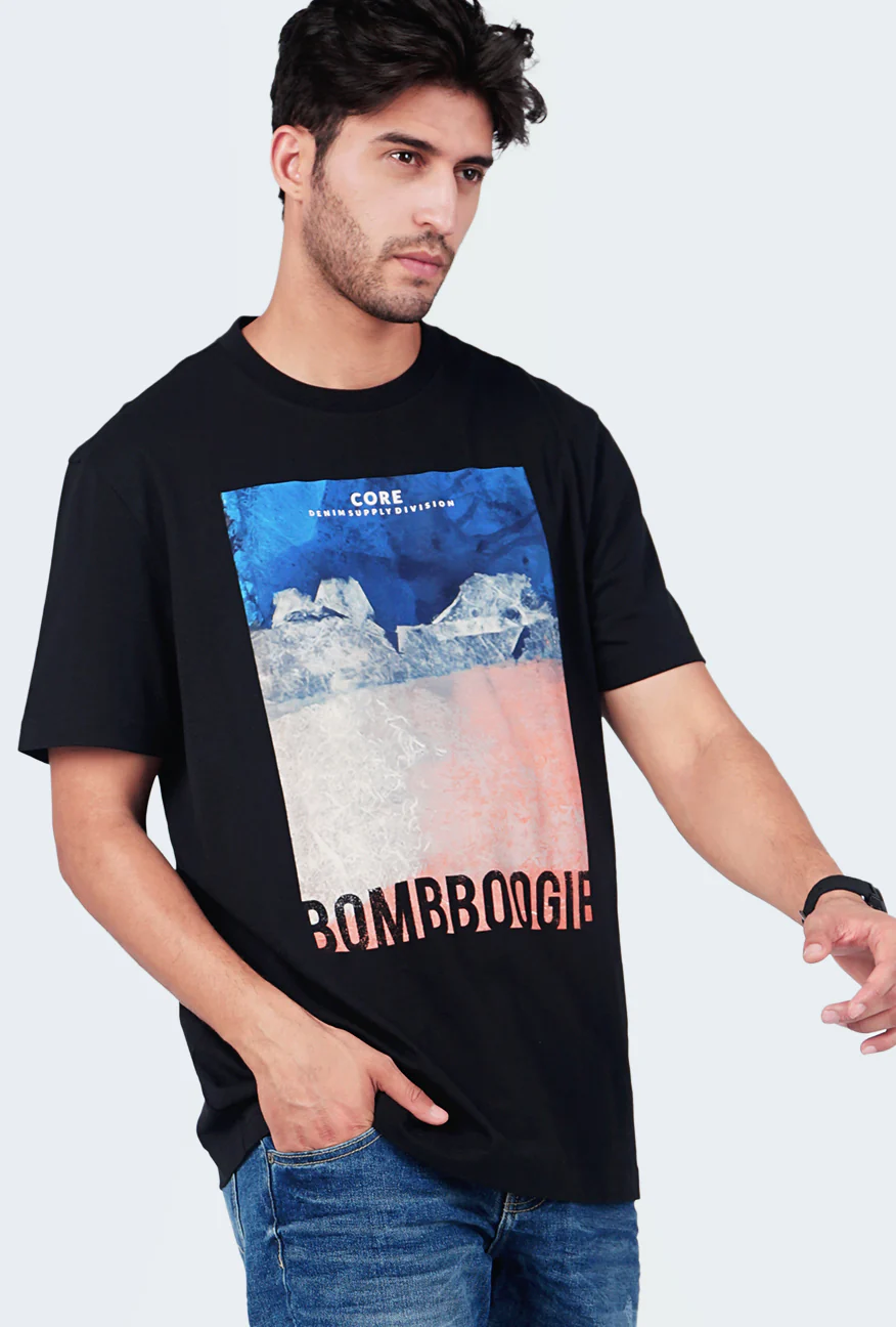 T-Shirt Lengan Pendek Regular Caster Black