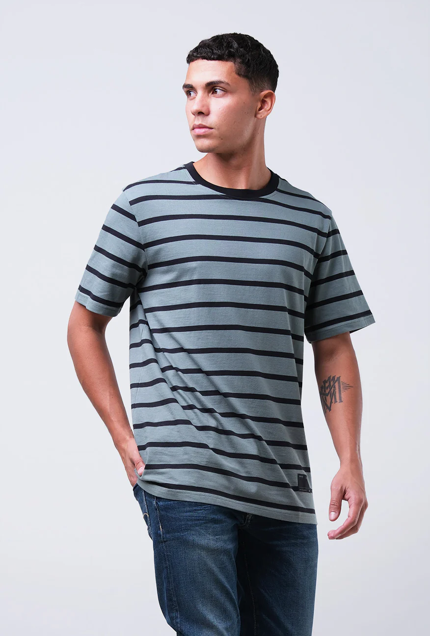 T-Shirt Lengan Pendek Regular Branca Green Black Stripe 2.0 - Image 4