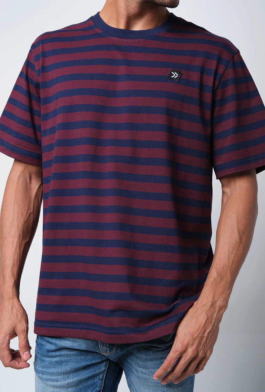 T-Shirt Lengan Pendek Regular Graffy Navy Maroon - Image 4