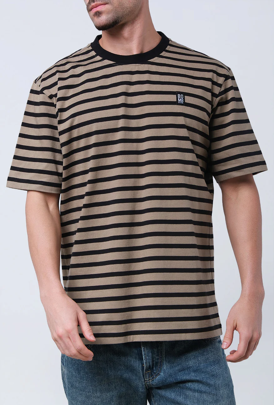 T-Shirt Lengan Pendek Regular Hinton Cream Black - Image 5
