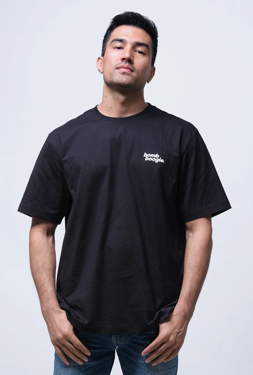 T-Shirt Lengan Pendek Regular Howler Black 2.0