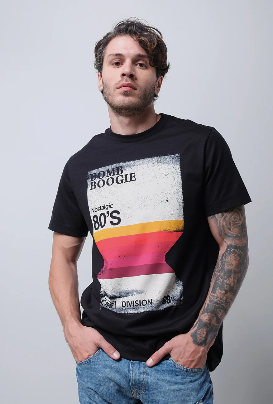 T-Shirt Lengan Pendek Regular Lauter Black