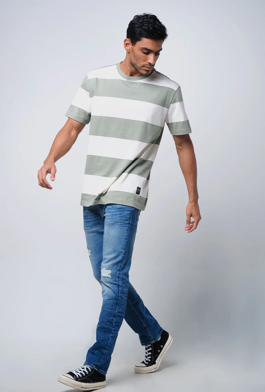 T-Shirt Lengan Pendek Regular Lizzi Stripe Olive White - Image 3