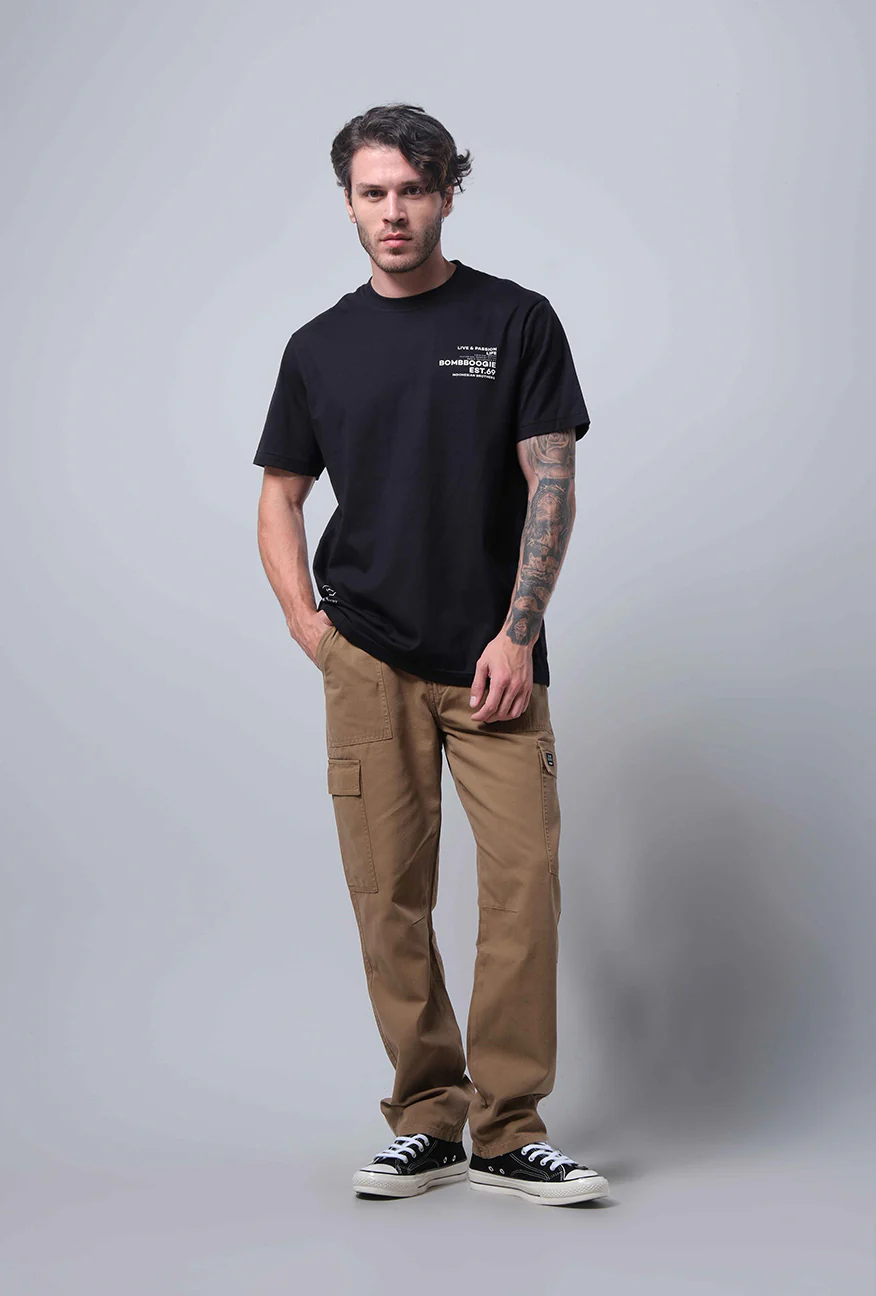 T-Shirt Lengan Pendek Regular Mittle Black - Image 3