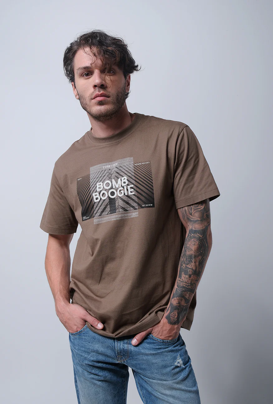 T-Shirt Lengan Pendek Regular Troite Brown - Image 3