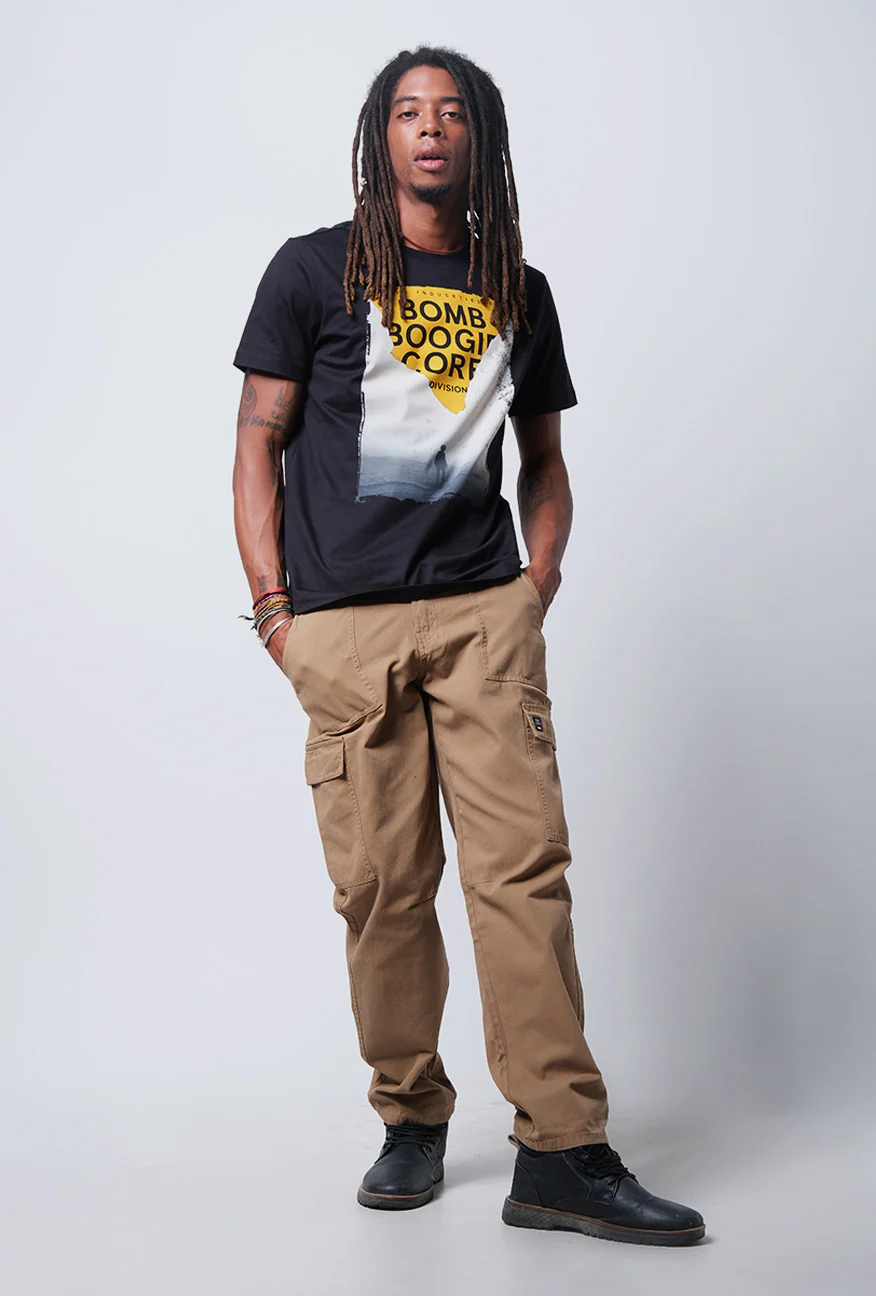 T-Shirt Lengan Pendek Slimfit Ergigant Black - Image 3
