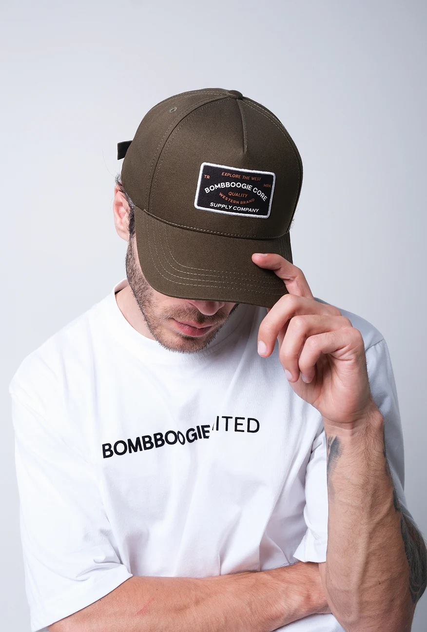 Topi Wilfrid Army