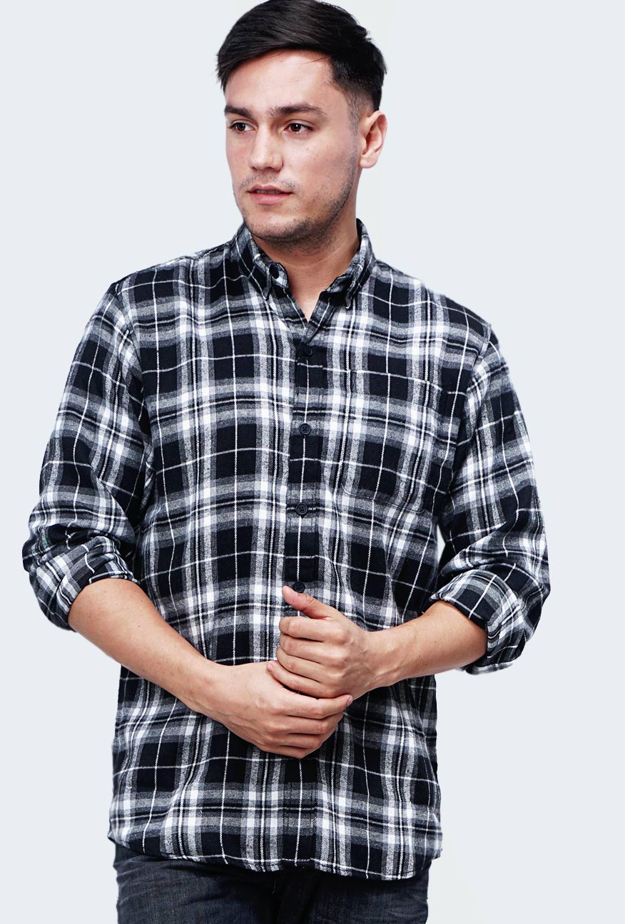 Kemeja Flanel Wincus Black Offwhite - Image 4